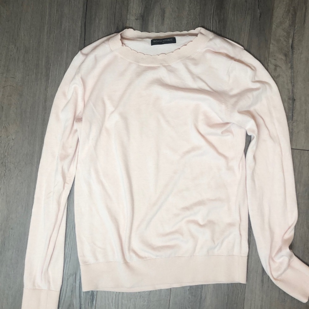 Banana Republic soft pink light sweater